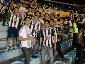 galo0goias2copadobrasil2012006.jpg (200229 bytes)