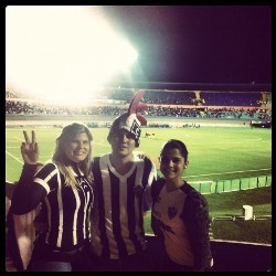 galo1x1dragao003.jpg (82918 bytes)