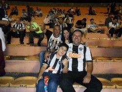 galo1x1dragao011.jpg (123968 bytes)