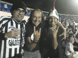 galo1x1dragao016.jpg (109236 bytes)