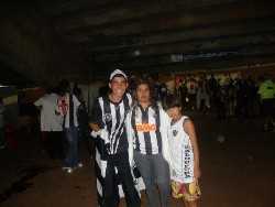 galo1x1dragao026.jpg (92982 bytes)