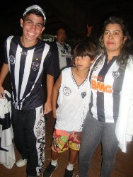 galo1x1dragao034.jpg (115207 bytes)