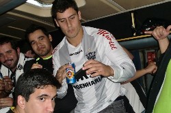 galo1x1dragao041.jpg (116453 bytes)