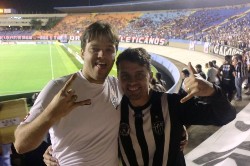 galo1x1dragao047.jpg (99198 bytes)