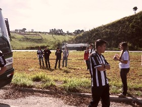 excursao2014libertadores.jpg (121415 bytes)