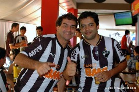 galo0x0cru2014mineiro (5).jpg (80386 bytes)