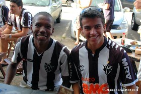 galo0x0cru2014mineiro (11).jpg (85093 bytes)