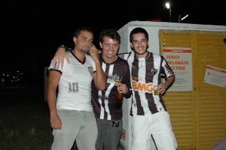 galo2x1santafe (49).jpg (37293 bytes)