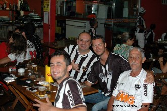 galo2x2nacional (2).jpg (85243 bytes)