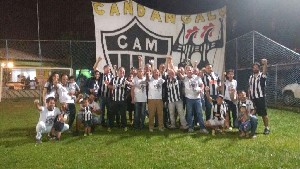 candangalo19anos (21).jpg (109995 bytes)