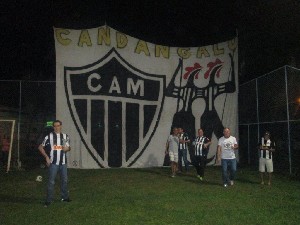 candangalo19anos (101).jpg (96601 bytes)