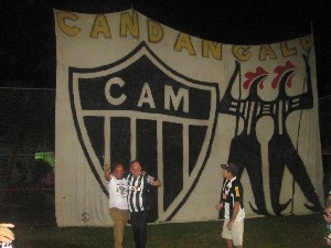 candangalo19anos (108).jpg (101416 bytes)