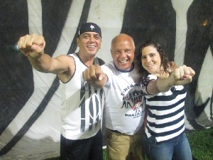 candangalo19anos (111).jpg (101799 bytes)