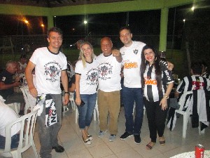 candangalo19anos (114).jpg (119020 bytes)