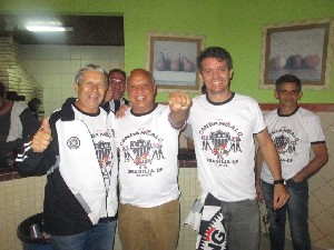 candangalo19anos (115).jpg (111105 bytes)