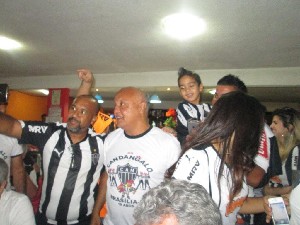 candangalo19anos (138).jpg (96919 bytes)