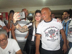 candangalo19anos (141).jpg (112473 bytes)