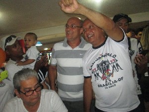 candangalo19anos (142).jpg (99365 bytes)