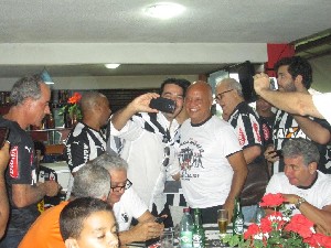 candangalo19anos (152).jpg (126181 bytes)