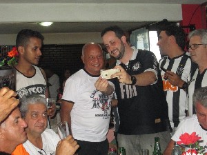 candangalo19anos (157).jpg (109121 bytes)