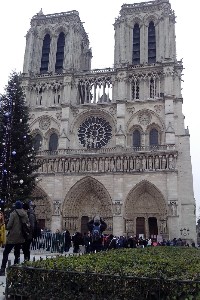 paris2015grande170.jpg (261913 bytes)