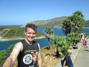 phuket2016a032.jpg (179336 bytes)