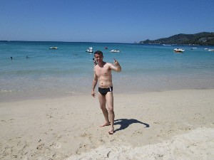 phuket2016a070.jpg (137139 bytes)