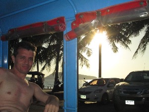 phuket2016a123.jpg (180989 bytes)