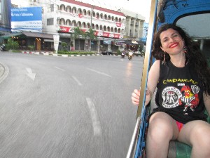 phuket2016a137.jpg (183238 bytes)