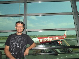 phuket2016a140.jpg (182248 bytes)