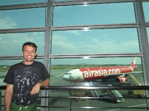 phuket2016a141.jpg (184971 bytes)