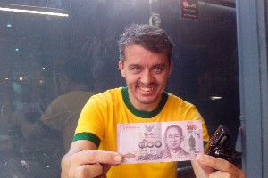 tailandia2016celular039.jpg (146153 bytes)