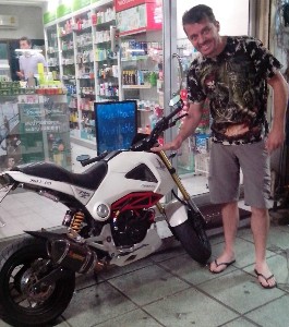 tailandia2016celular064.jpg (236562 bytes)