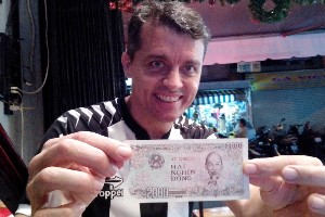 vietnam2016a122.jpg (185150 bytes)