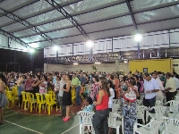 casamentoemersonpatriciacachoeirasfesta020.jpg (553065 bytes)