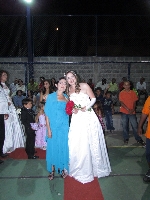 casamentoemersonpatriciacachoeirasfesta021.jpg (506443 bytes)