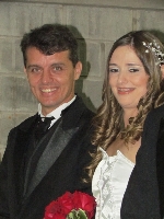 casamentoemersonpatriciacachoeirasfesta026.jpg (450390 bytes)