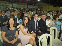 casamentoemersonpatriciacachoeirasfesta051.jpg (519682 bytes)