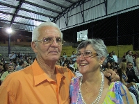 casamentoemersonpatriciacachoeirasfesta066.jpg (549226 bytes)