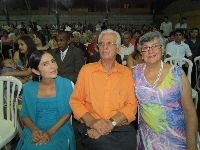 casamentoemersonpatriciacachoeirasfesta067.jpg (505956 bytes)