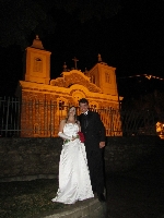 casamentoemersonpatriciacachoeirasfesta096.jpg (424061 bytes)